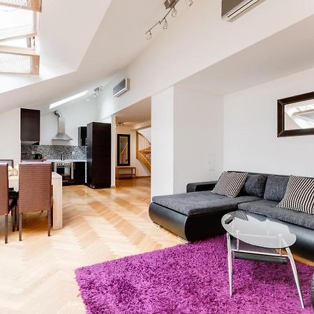 Jt'S Apartments Bilkova Str. ปราก ภายนอก รูปภาพ