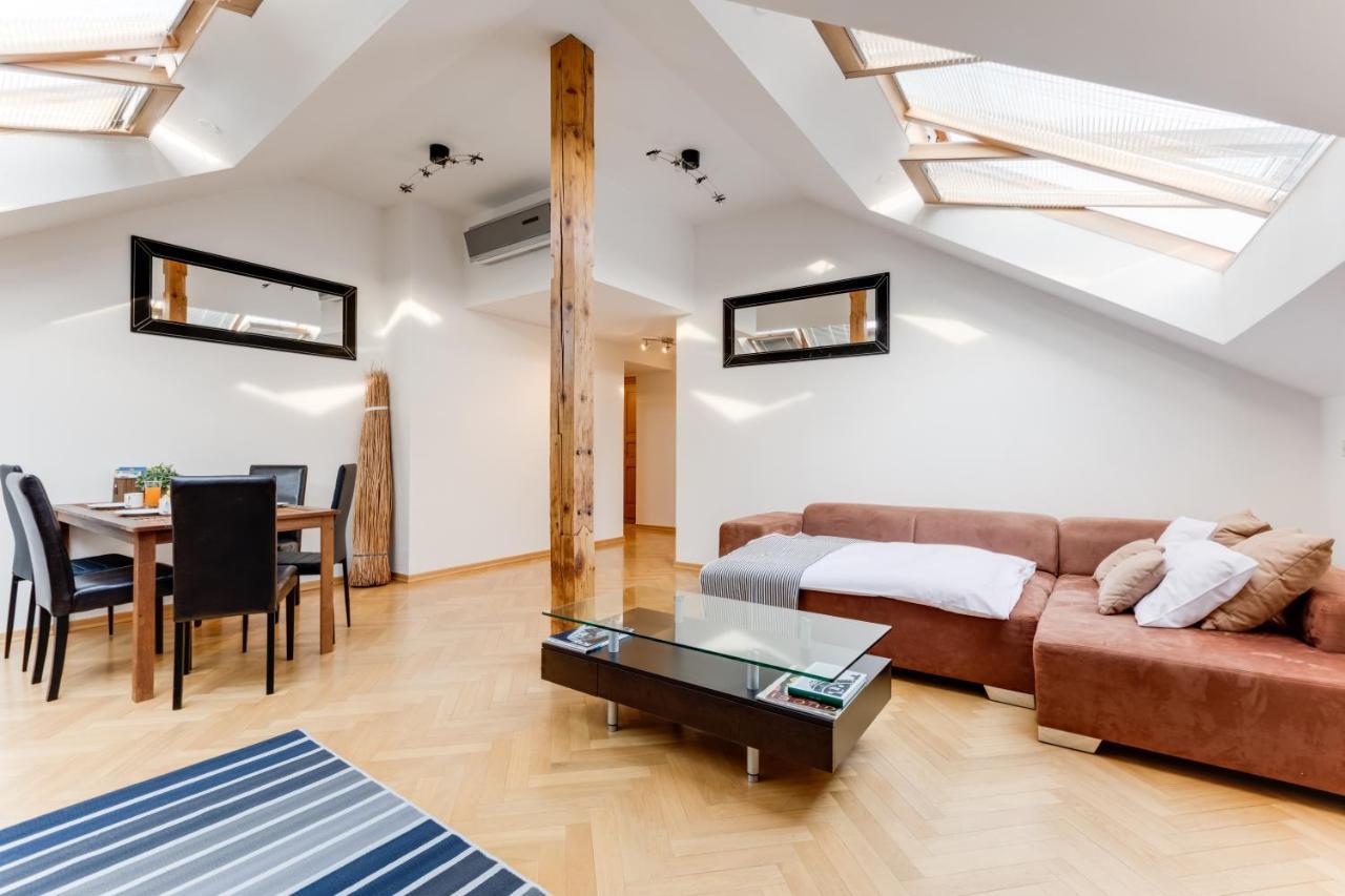 Jt'S Apartments Bilkova Str. ปราก ภายนอก รูปภาพ