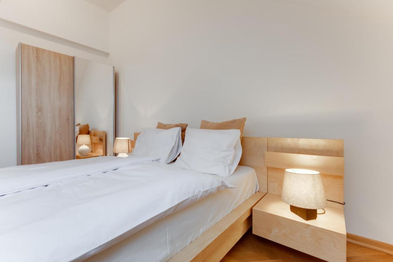 Jt'S Apartments Bilkova Str. ปราก ภายนอก รูปภาพ