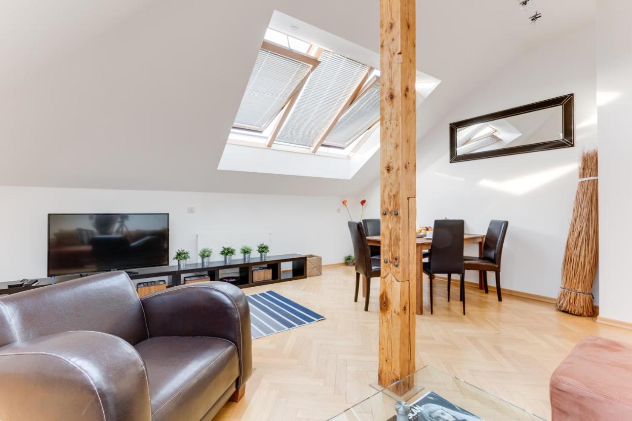 Jt'S Apartments Bilkova Str. ปราก ภายนอก รูปภาพ