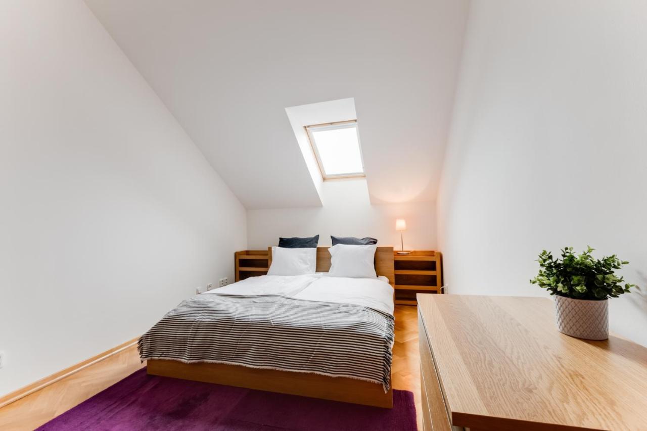 Jt'S Apartments Bilkova Str. ปราก ภายนอก รูปภาพ